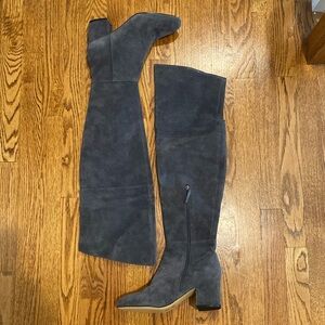 Brand NEW NEVER WORN Womens White House black market over the knee size 8.